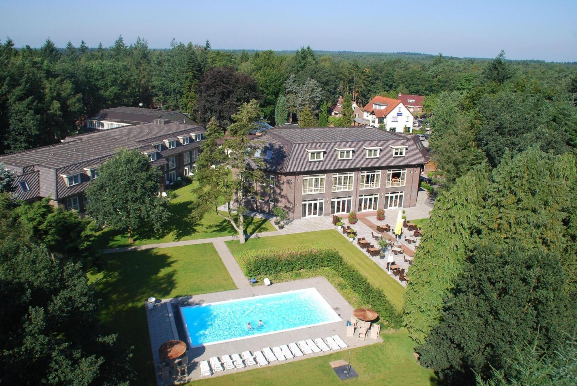 Hotel De Werelt Garderen Esterno foto