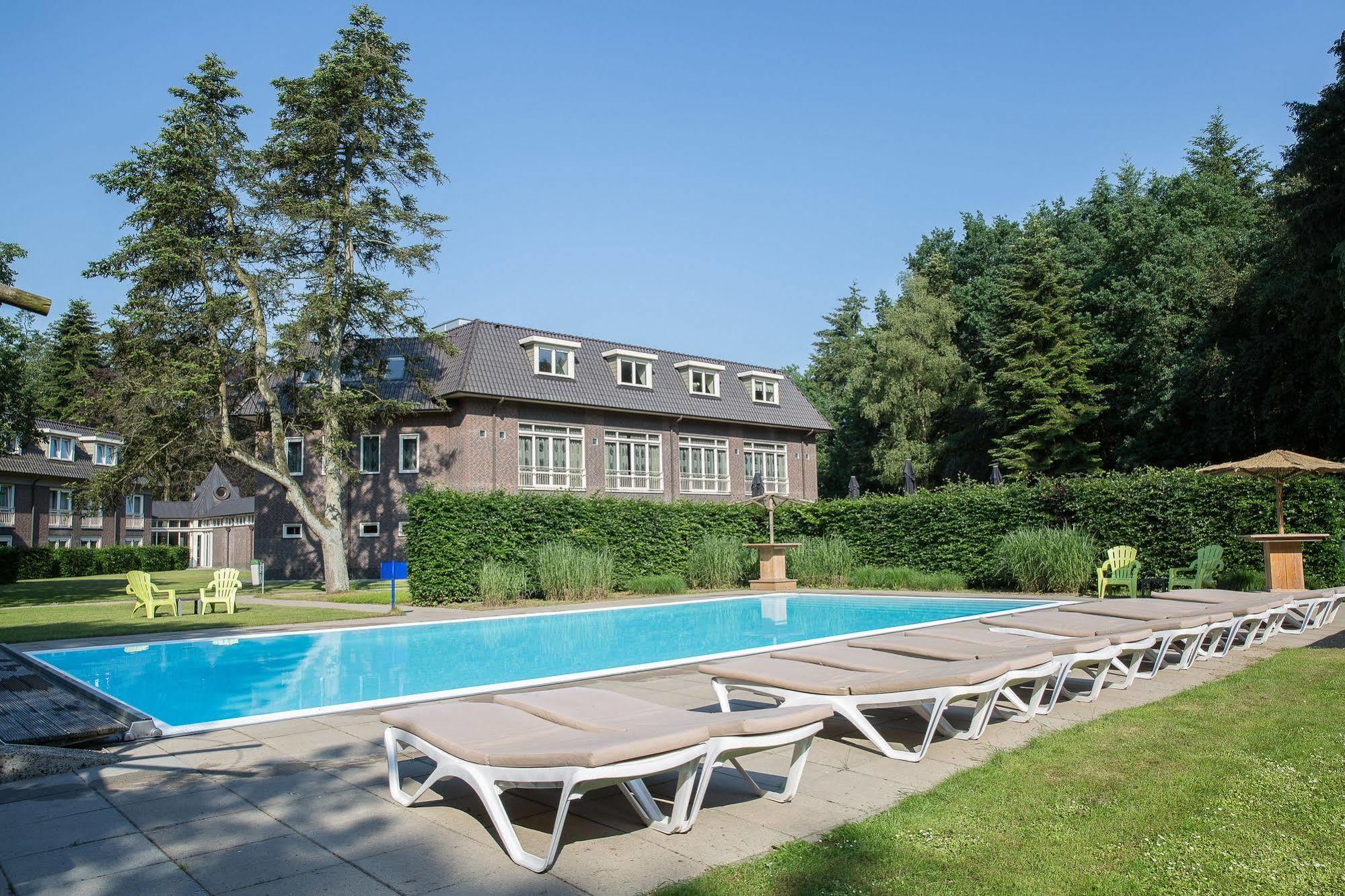 Hotel De Werelt Garderen Esterno foto