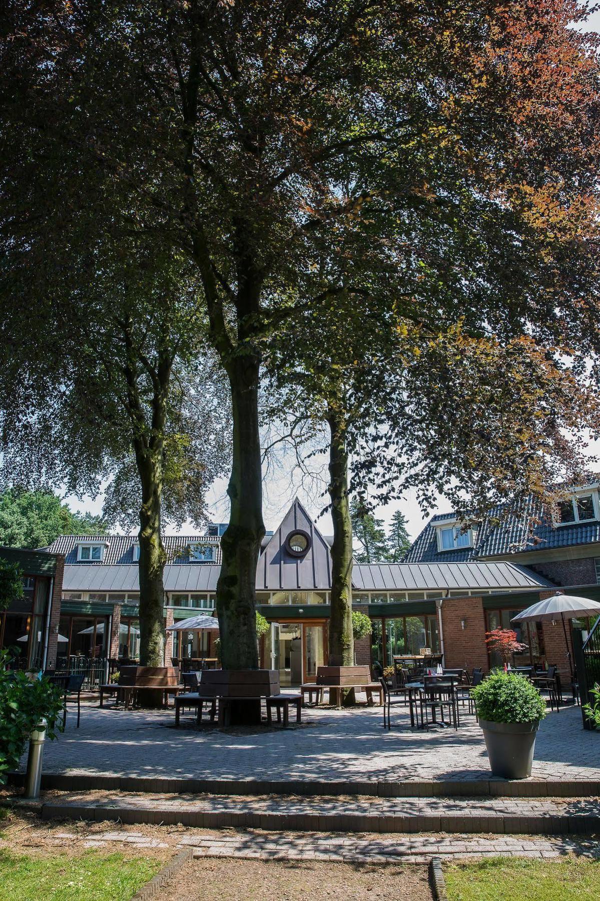 Hotel De Werelt Garderen Esterno foto